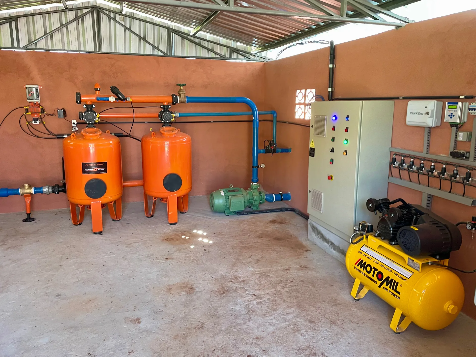 Sistema de irrigação por automação instalado pela Perin